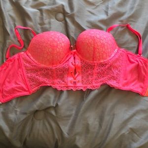 Victoria Secret Bra.